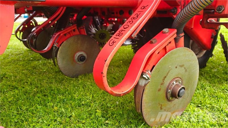Maschio Gaspardo Mirka Isotronic 8 Mechanické sejačky