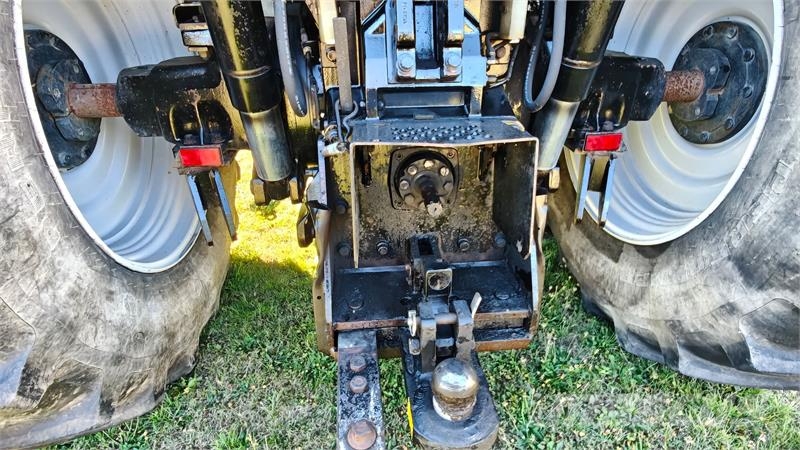Massey Ferguson 8220 powerControl Xtra Traktoren