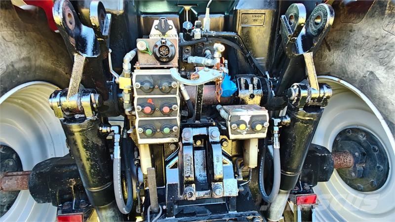 Massey Ferguson 8220 powerControl Xtra Traktori