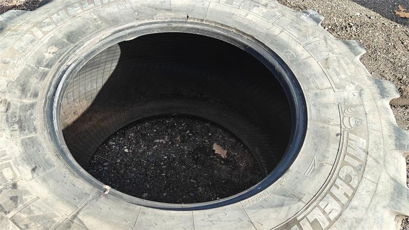 Michelin 620/75 R30 XXX Gumiabroncsok, kerekek és felnik