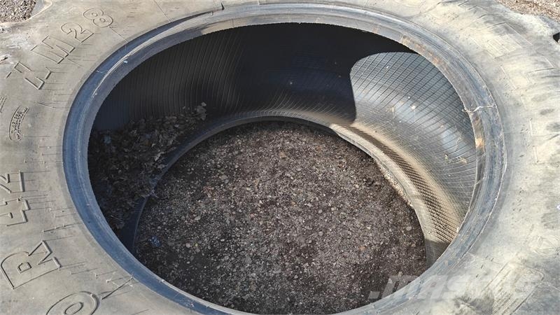 Michelin 710/70R42 XXX الإطارات والعجلات والحافات