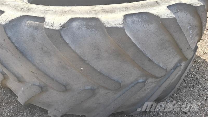 Michelin 710/70R42 XXX الإطارات والعجلات والحافات