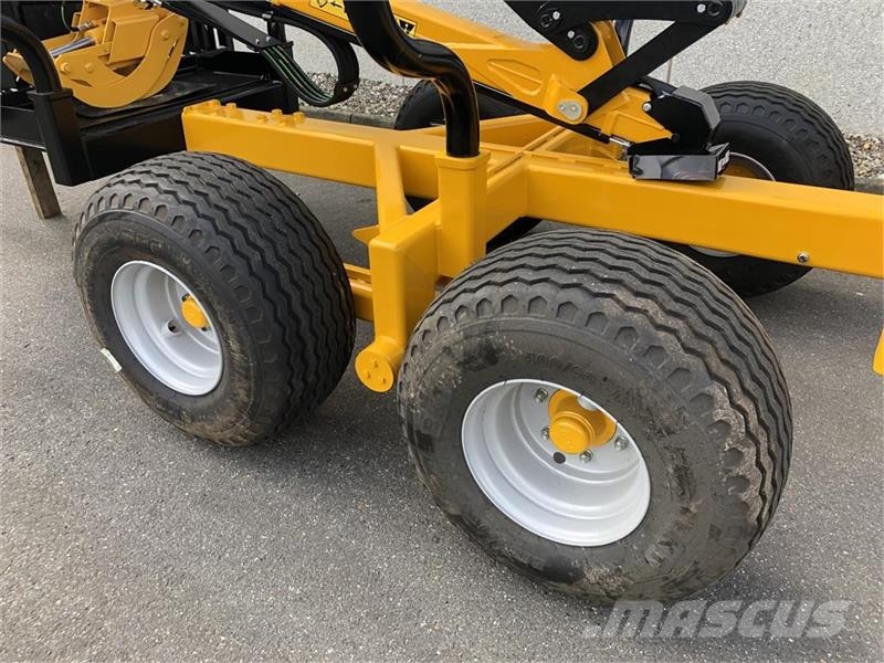 Moheda M101 - M40 KONGEN AF SKOVVOGNEN 林業拖車