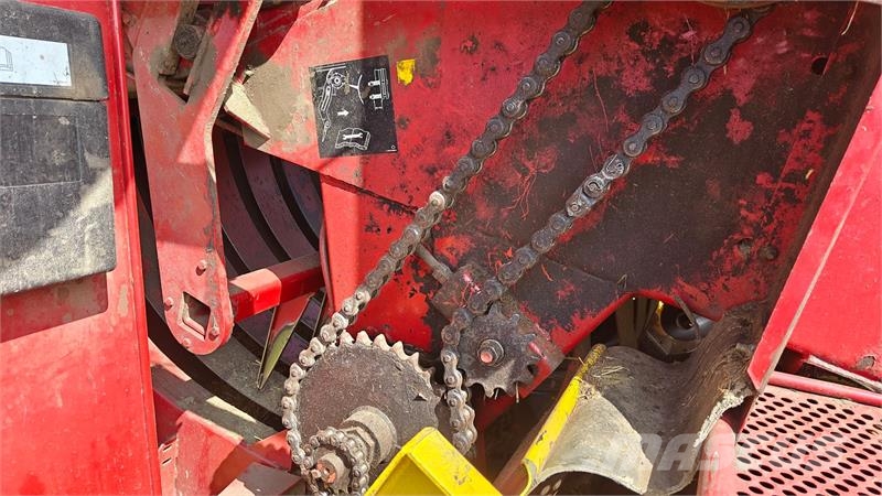 New Holland BB980 محزمات مربعة