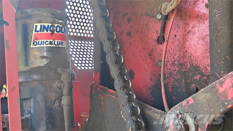 New Holland BB980 محزمات مربعة
