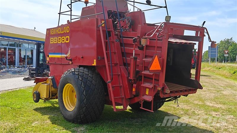 New Holland BB980 محزمات مربعة
