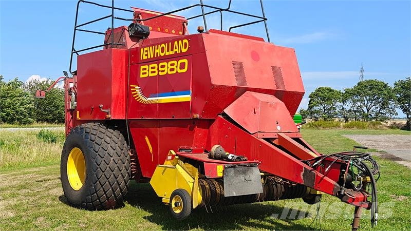New Holland BB980 محزمات مربعة