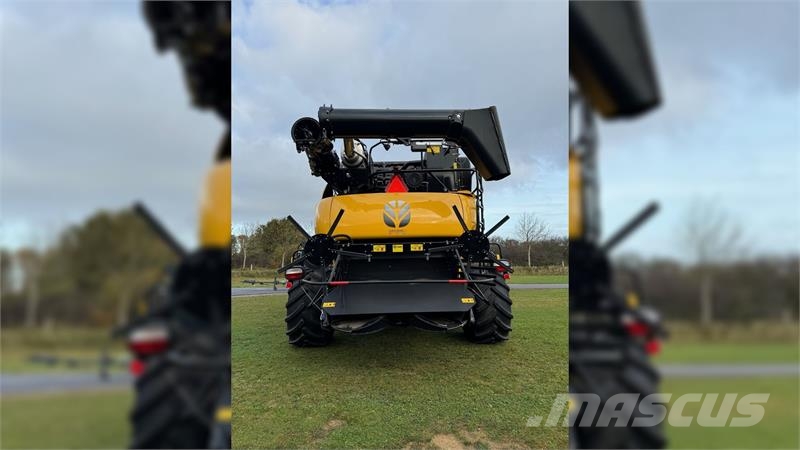 New Holland CR10.90 聯合收穫機