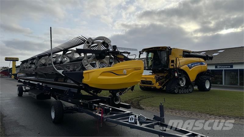 New Holland CR10.90 på Bælter Maaidorsmachines