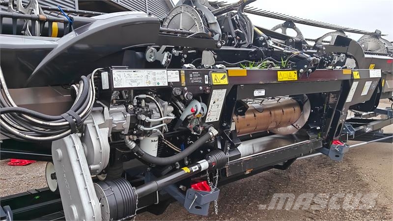 New Holland CR10.90 på Bælter Maaidorsmachines