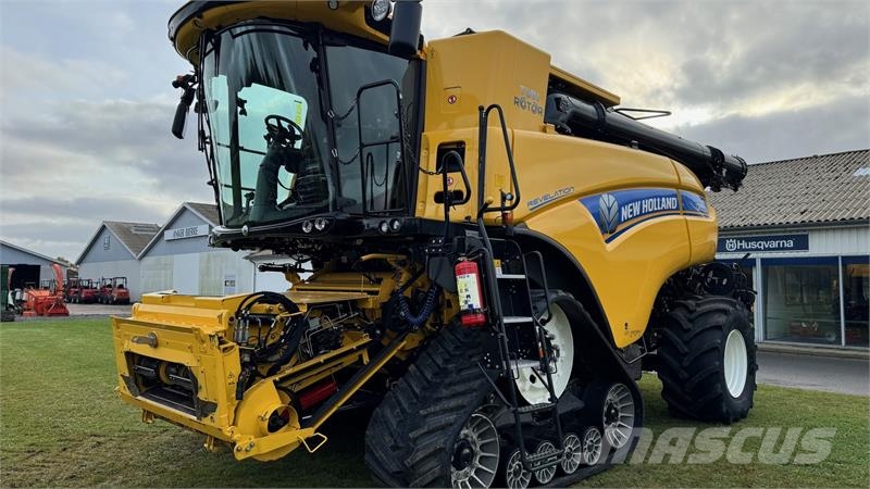 New Holland CR10.90 på Bælter Maaidorsmachines
