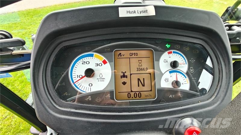 New Holland T4.95 Med frontlæsser Tractoare