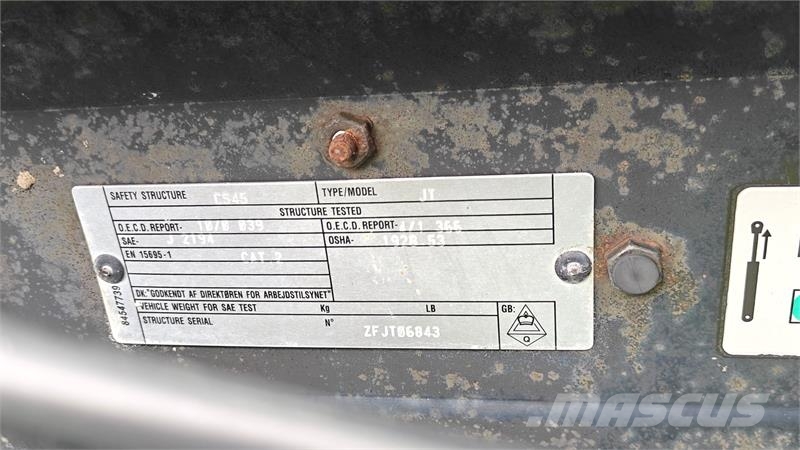 New Holland T4.95 Med frontlæsser Tractoare