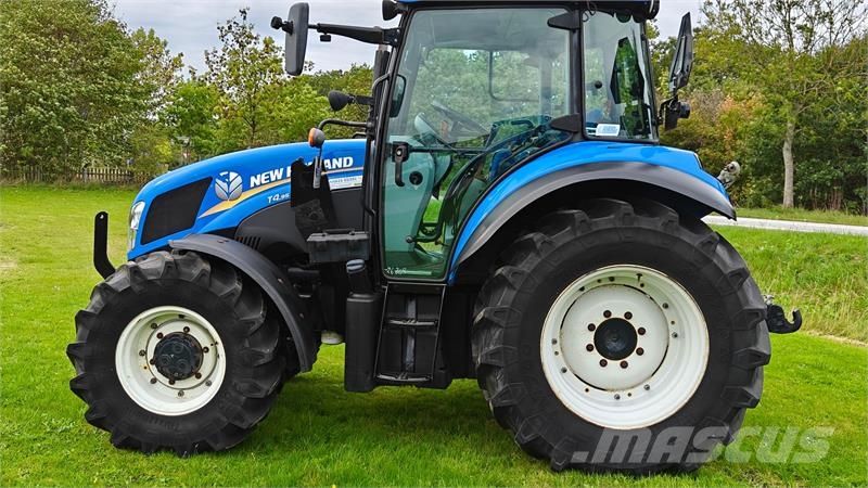New Holland T4.95 Med frontlæsser Tractoare