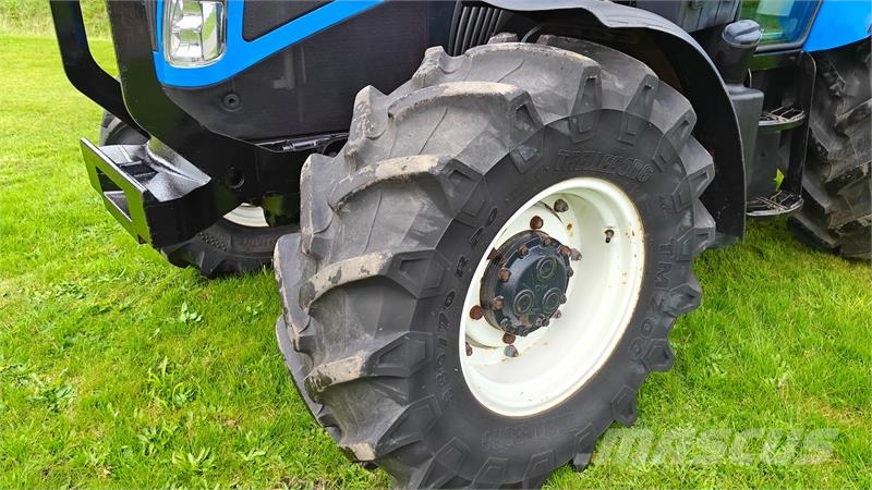 New Holland T4.95 Med frontlæsser Tractoare