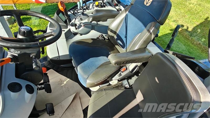 New Holland T7.260 med Quicke Q7M Frontlæsser Tractoare
