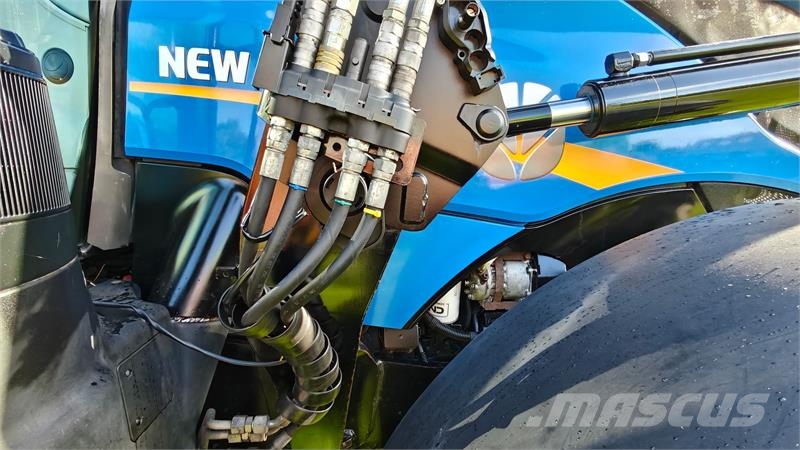 New Holland T7.260 med Quicke Q7M Frontlæsser Tractoare