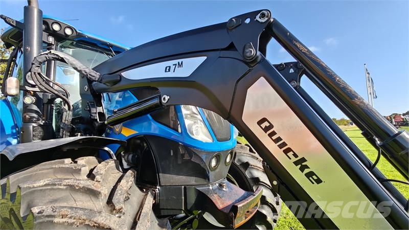 New Holland T7.260 med Quicke Q7M Frontlæsser Tractoare