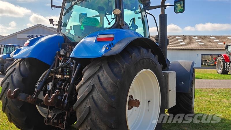 New Holland T7050 AUTO COMMAND Tracteur