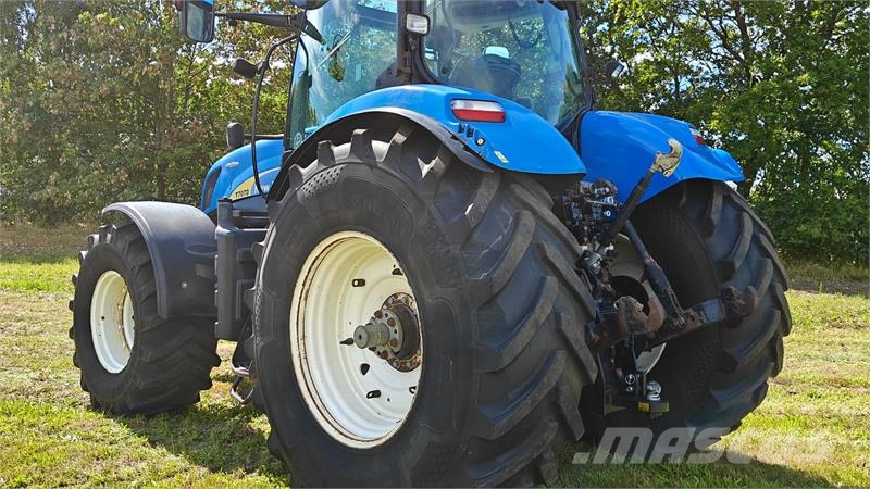 New Holland T7070 AutoCommand Tractores