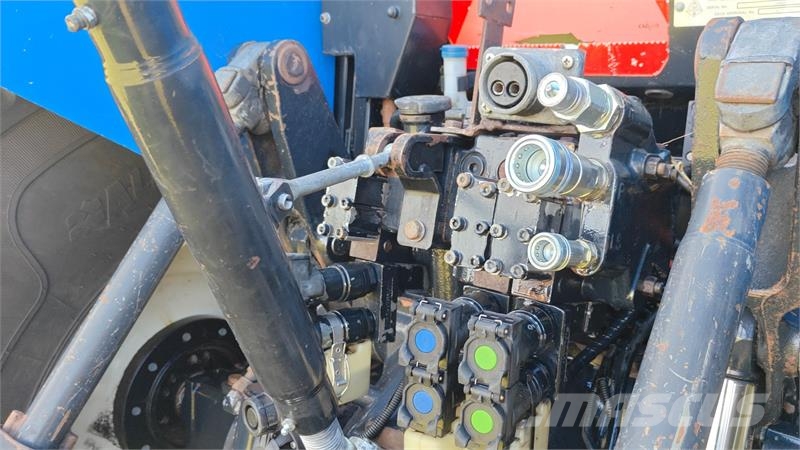 New Holland T7070 AutoCommand Tractores