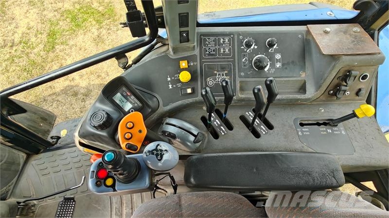 New Holland TM155 Med Frontlæsser Τρακτέρ