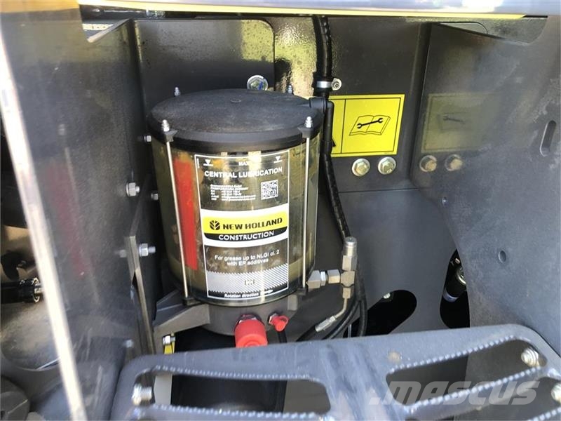 New Holland W110D LR Chargeuse sur pneus