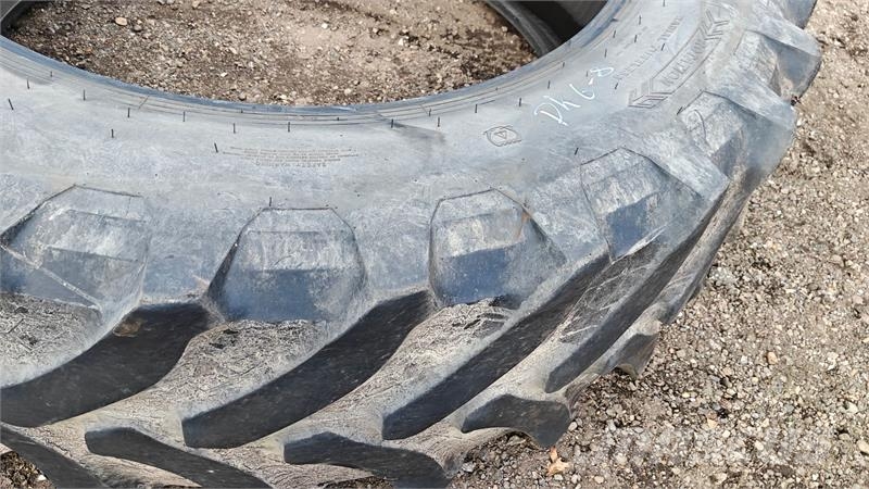 Petlas 480/80R46 XXX الإطارات والعجلات والحافات