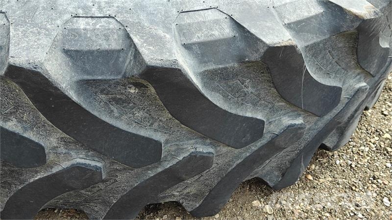 Petlas 480/80R46 XXX Gume, kolesa in platišča