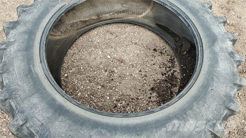Petlas 480/80R46 XXX Gume, kolesa in platišča