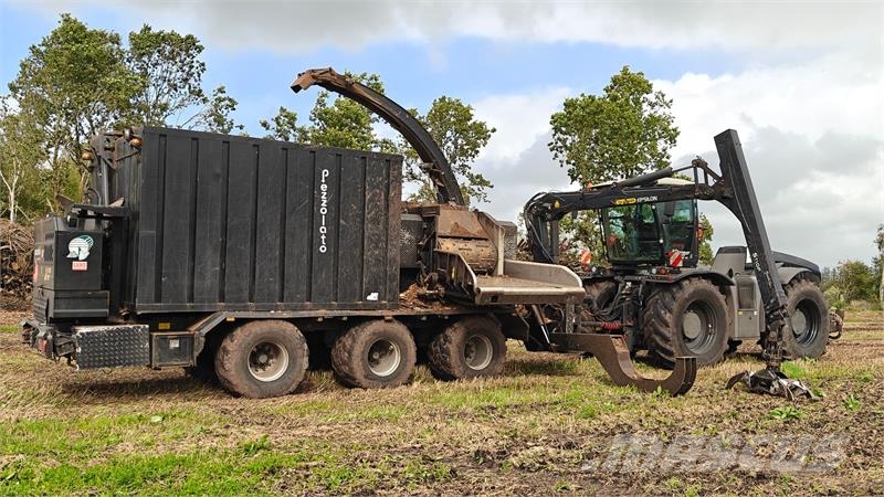 Pezzolato PTH 1200/1000 Med CLAAS 5000 XERION Masini de tocat lemn