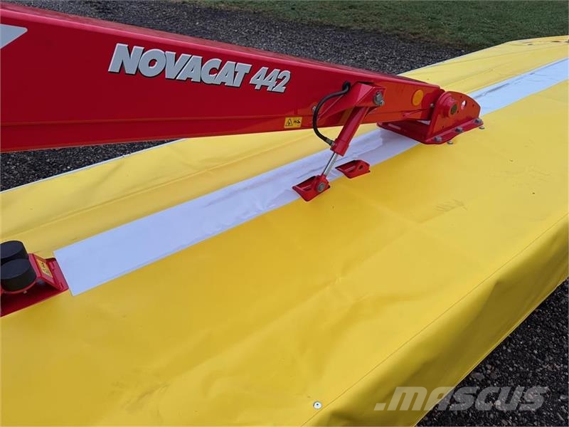 Pöttinger Novacat 442 Riadkovacie žacie stroje