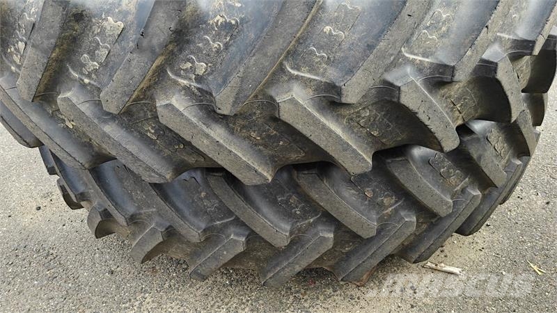  sprøjtehjul 380/90R46 - 270/95R36 XXX New Holland  Däck, hjul och fälgar
