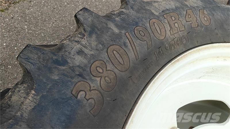  sprøjtehjul 380/90R46 - 270/95R36 XXX New Holland  Däck, hjul och fälgar