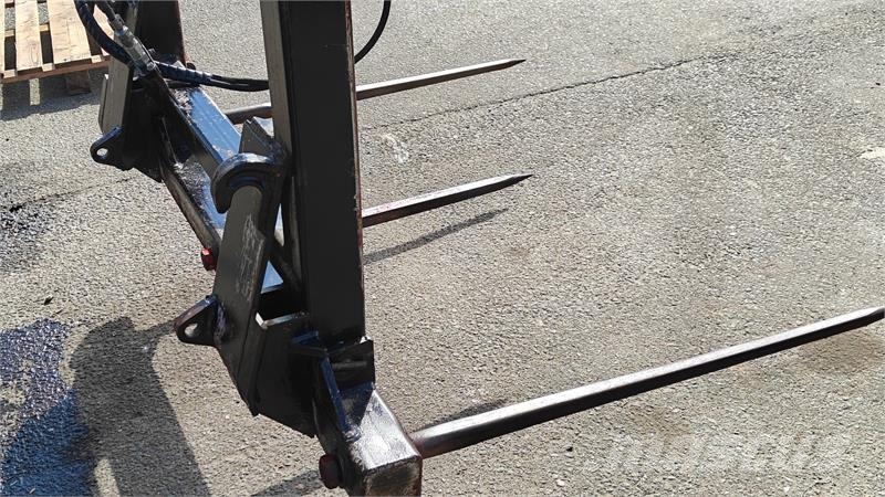- - - Storballespyd m/EURO beslag Med hydraulisk o Front loader accessories