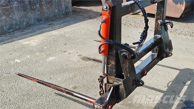 - - - Storballespyd m/EURO beslag Med hydraulisk o Front loader accessories