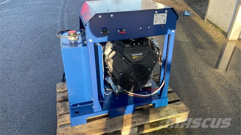 Tajfun GP 40 Benzin motor Demo 其他農業機械