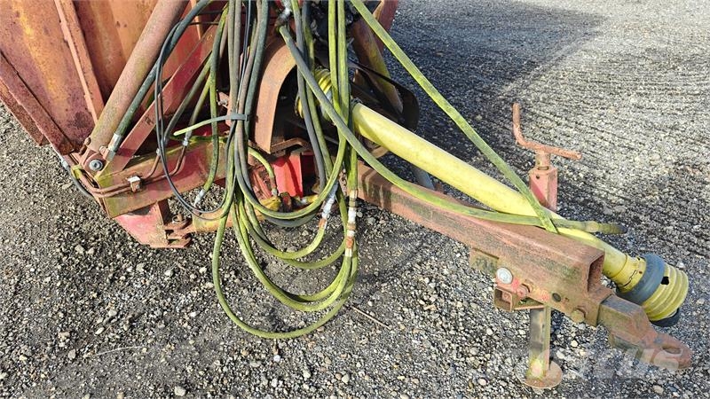 Tim Flisvogn med ophæng og PTO til flishugger 林業拖車