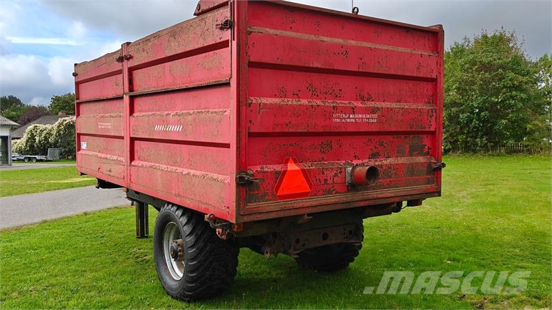 - - - Tipvogn med bremser Tipper trailers