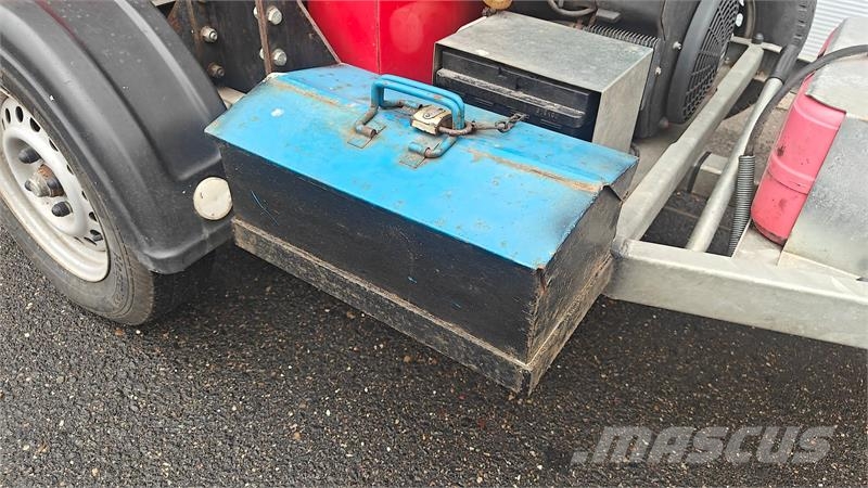 TP 130 MOBIL Τεμαχιστές ξύλου