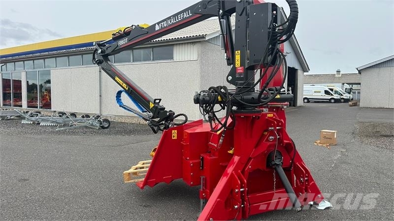TP 270 PTO K med FTG 6,3m kran med fjernbetjent joyst 톱밥제조기