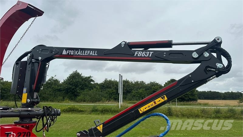 TP 270 PTO K med FTG 6,3m kran med fjernbetjent joyst 톱밥제조기