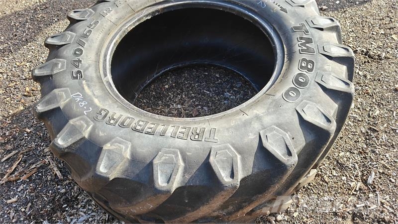 Trelleborg 540/65R28 XXX タイヤ、ホイル、リム