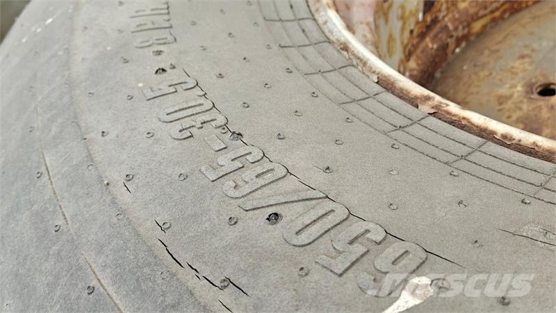 Trelleborg 650/65-30,5 XXX Tekerlekler