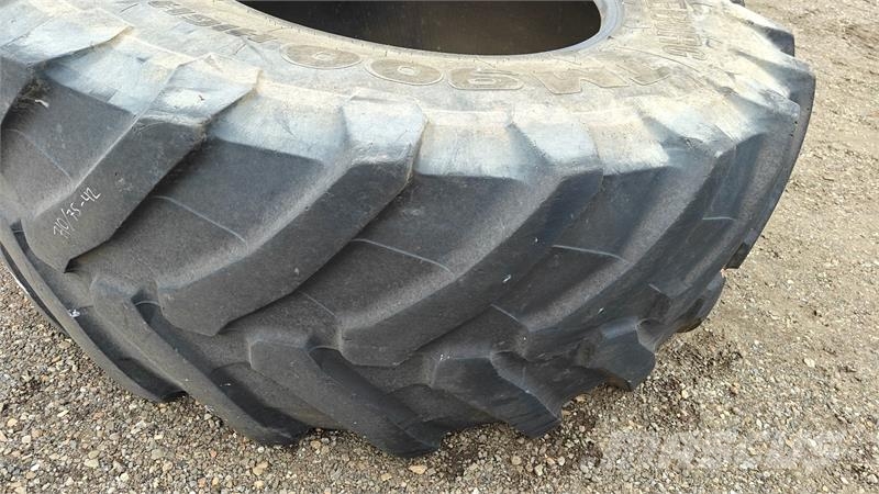 Trelleborg 710/75 R42 XXX Gume, točkovi i felne