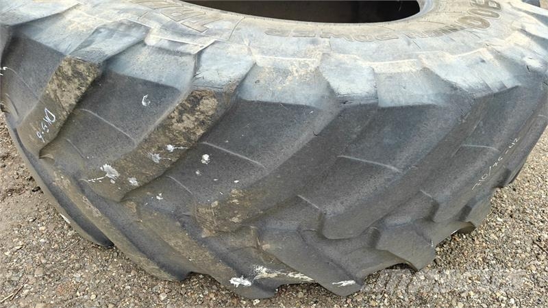 Trelleborg 710/75 R42 XXX Gume, točkovi i felne