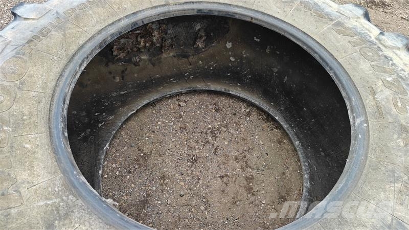 Trelleborg 710/75 R42 XXX Gume, točkovi i felne