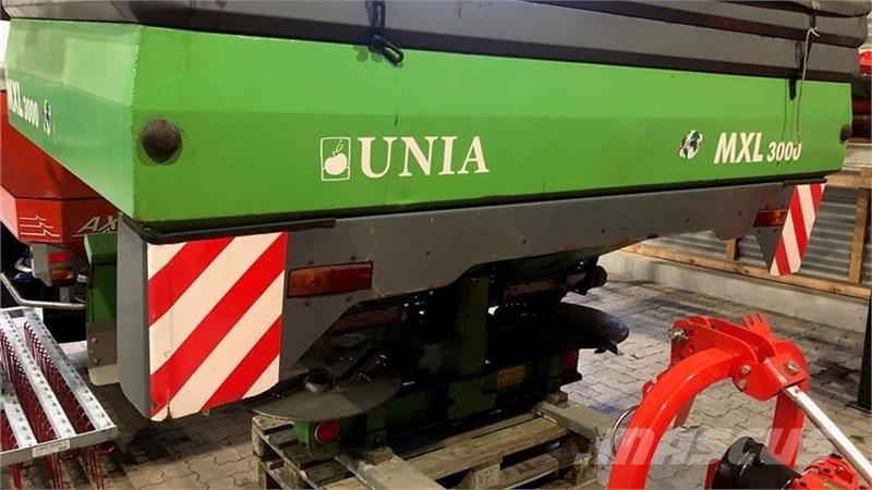 Unia MXL 3000 معدات توزيع السماد العضوي