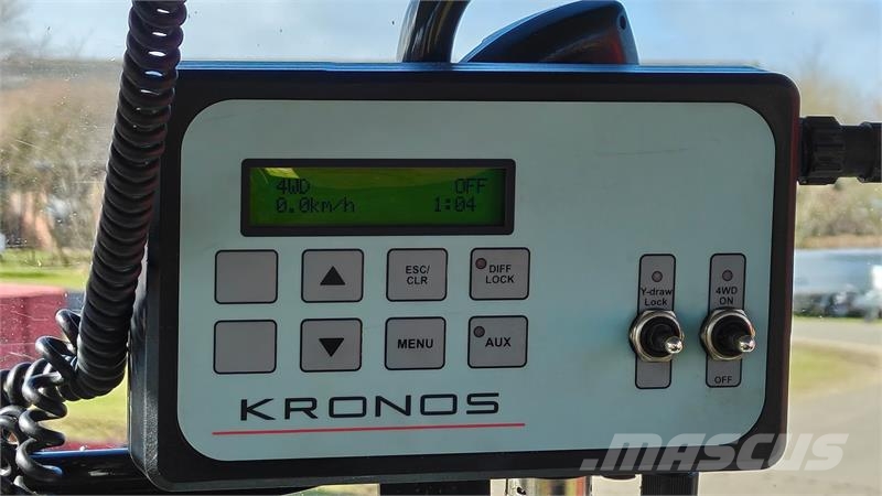 Valtra T214 m. Flisvogn fra Kronos / Alsidig Maskinfabrik Forwarders