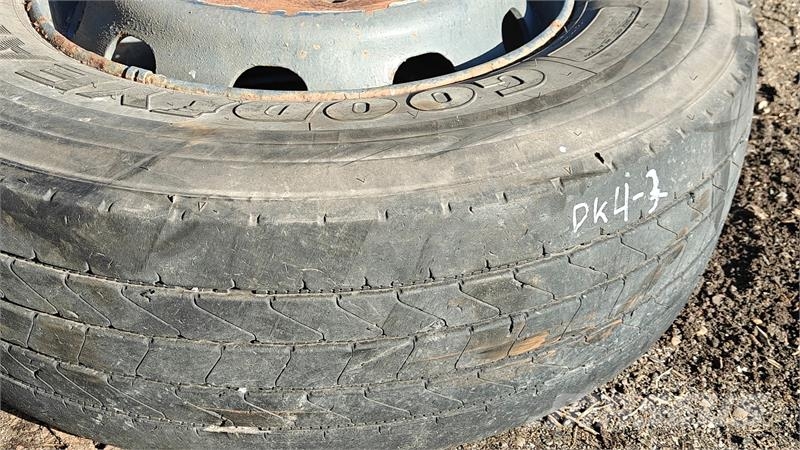Vognhjul 22,5 XXX 315/70-22,5 + 315/80-22,5 Gume, točkovi i felne